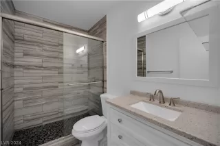 Photo #5: 2573217 Listing