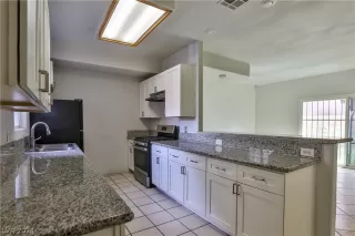 Photo #2: 2573236 Listing