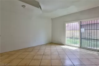 Photo #4: 2573236 Listing