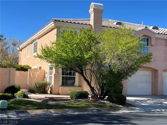 MLS: 2573291 Condo For Sale