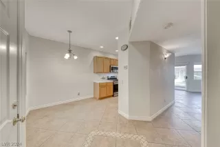 Photo #2: 2573297 Listing