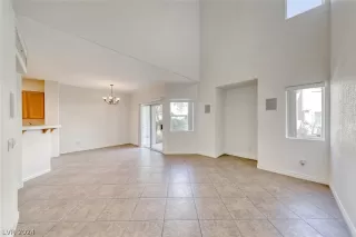 Photo #3: 2573297 Listing