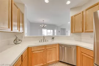 Photo #6: 2573297 Listing