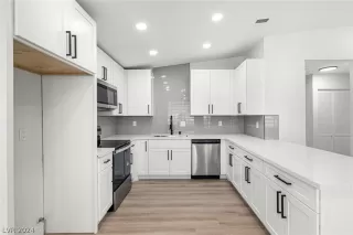 Photo #3: 2573300 Listing 