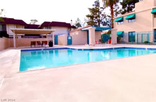 Photo #1: 2573301 Listing 