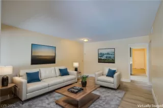 Photo #2: 2573304 Listing