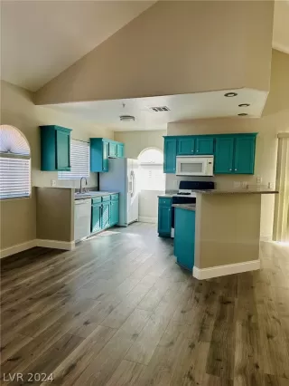 Photo #5: 2573317 Listing 