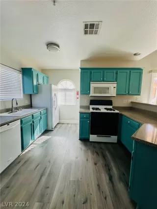 Photo #6: 2573317 Listing 