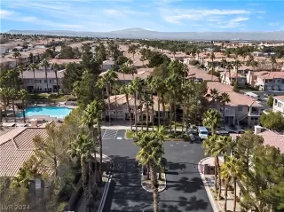 Photo #6: 2573328 Listing