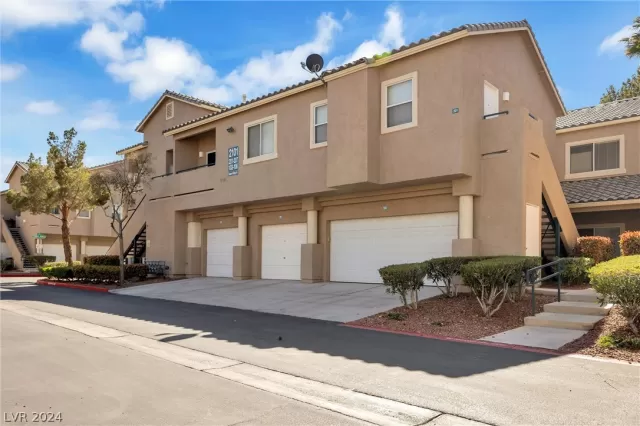 MLS: 2573360 Condo For Sale