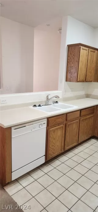 Photo #5: 2573382 Listing 