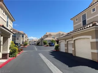 Photo #1: 2573383 Listing 