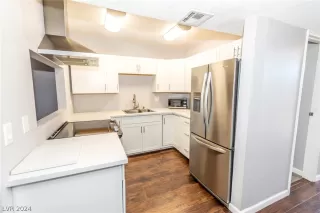 Photo #1: 2573394 Listing