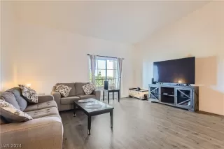 Photo #1: 2573399 Listing