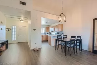 Photo #2: 2573399 Listing