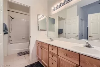 Photo #6: 2573399 Listing