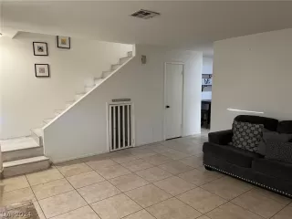 Photo #1: 2573416 Listing 