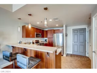Photo #5: 2573487 Listing 