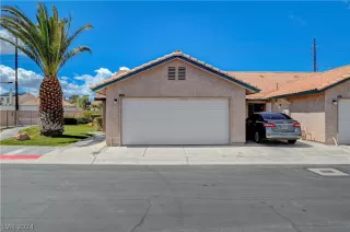 Photo #2: 2573573 Listing