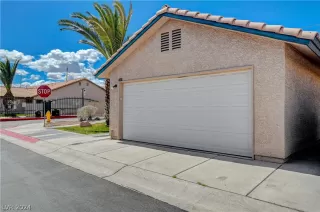 Photo #3: 2573573 Listing