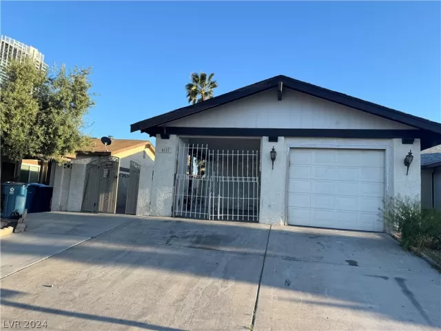 MLS: 2573585 Condo For Sale