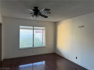 Photo #3: 2573585 Listing