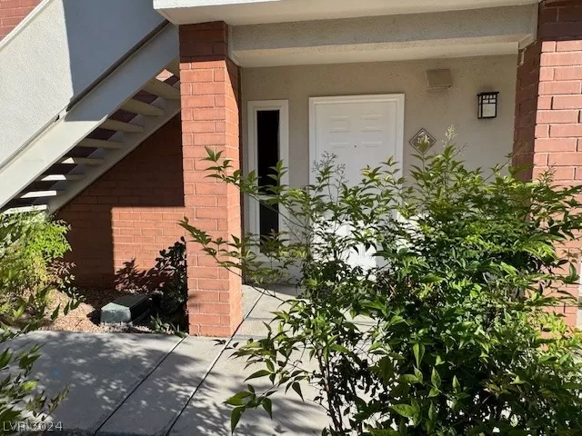 MLS: 2573593 Condo For Sale