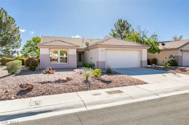 MLS: 2573597 Condo For Sale