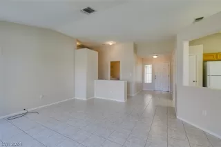 Photo #3: 2573597 Listing