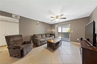 Photo #3: 2573602 Listing