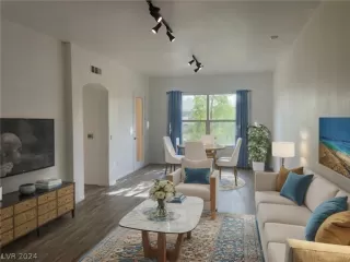 Photo #3: 2573612 Listing