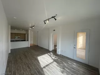 Photo #4: 2573612 Listing