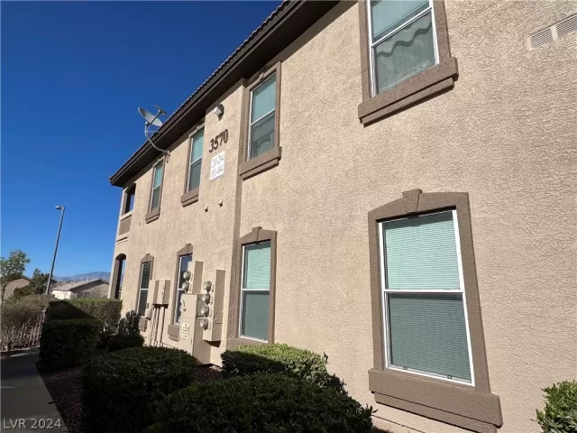 MLS: 2573619 Condo For Sale