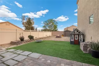 Photo #2: 2573644 Listing