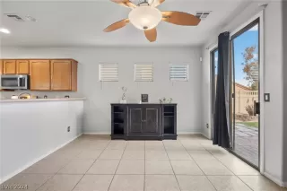 Photo #5: 2573644 Listing