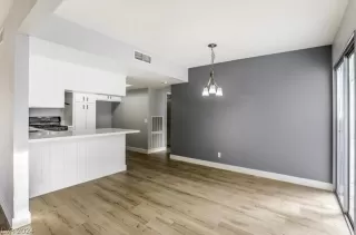 Photo #6: 2573673 Listing