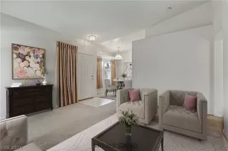 Photo #5: 2573695 Listing