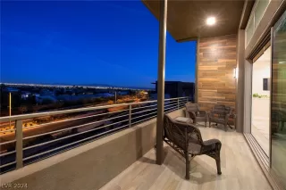Photo #2: 2573705 Listing 
