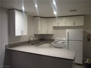 Photo #5: 2573741 Listing 