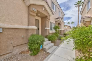 Photo #3: 2573760 Listing