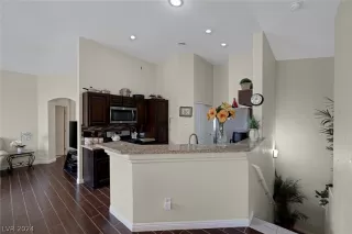 Photo #6: 2573760 Listing