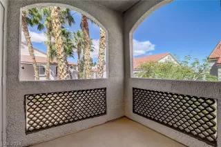 Photo #5: 2573789 Listing 