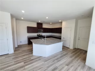 Photo #6: 2573808 Listing 