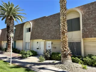 Photo #1: 2573821 Listing