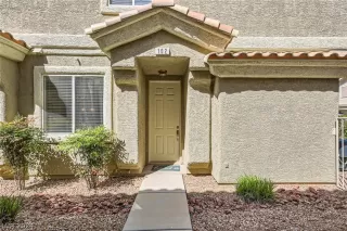 Photo #2: 2573906 Listing