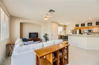 Photo #6: 2573906 Listing