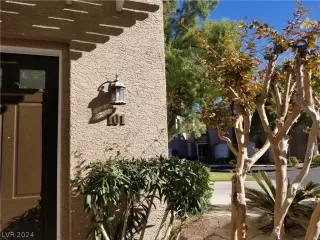 Photo #1: 2573924 Listing 