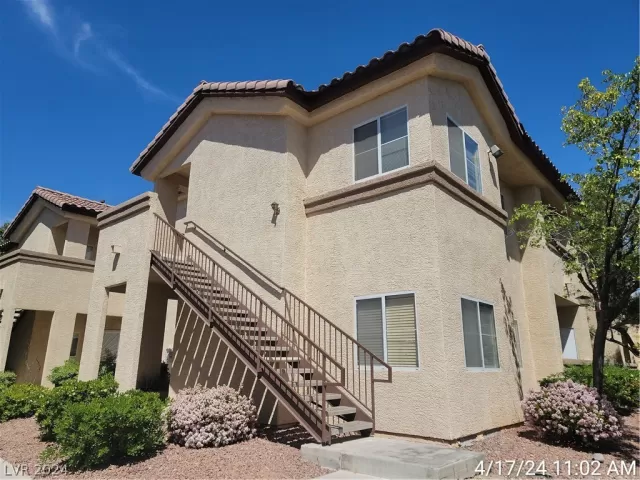 MLS: 2573959 Condo For Sale