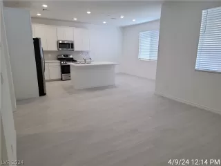 Photo #2: 2573960 Listing 