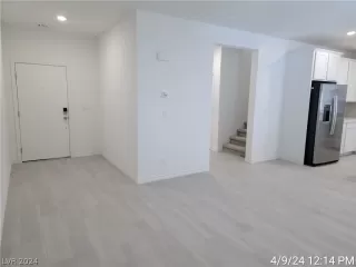 Photo #3: 2573960 Listing 